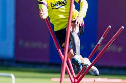 九游娱乐在线-纽伦堡希望新赛季取得好成绩，球员训练备战