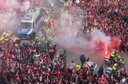 九游娱乐在线登录-夺顶冠：勒沃库森领跑德甲积分榜的简单介绍