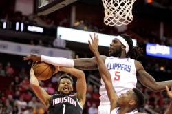 九游娱乐app-关于火箭队客场逆转夺冠，球迷欢呼不已的信息