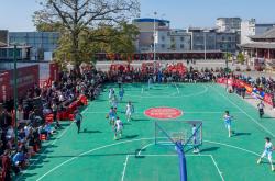 九游娱乐中国官网-现场观众欢呼雀跃，场面火爆