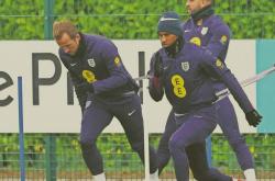 九游娱乐网址-多支英格兰足球队优秀运动员集训备战