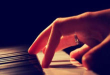 阿贾克斯青训传承，欧冠青年军崭露头角