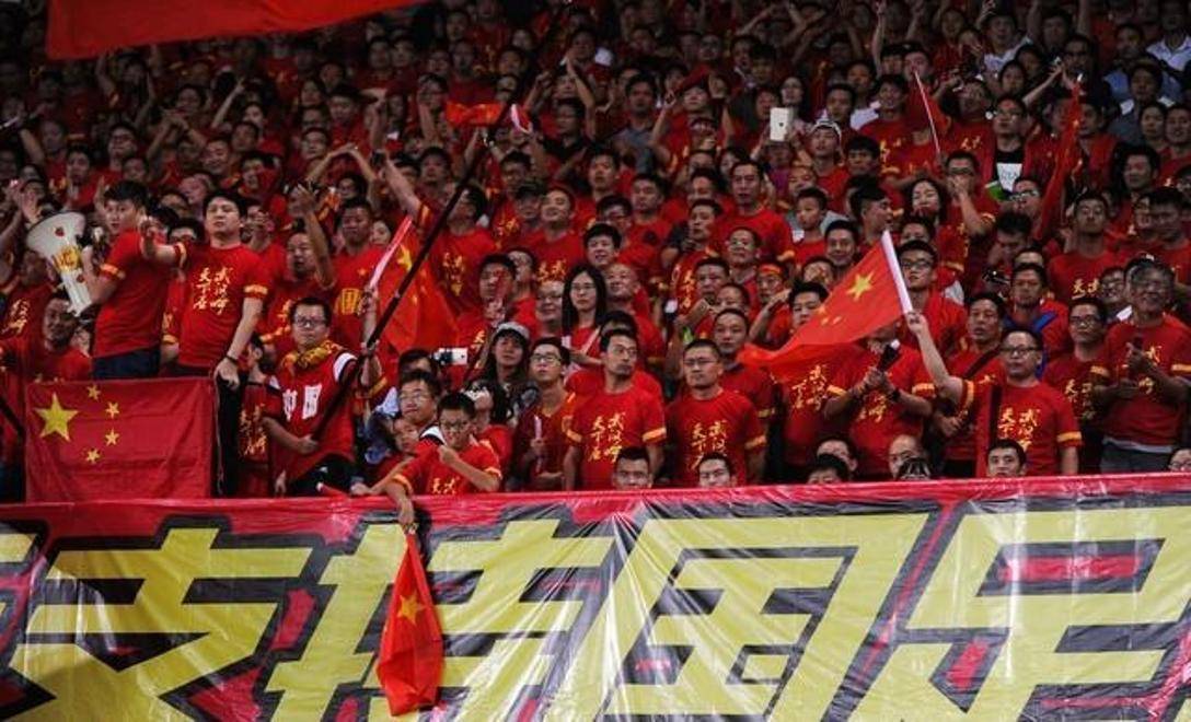 巴西女足成功晋级半决赛,击败中国队 巴西女足成功晋级半决赛,击败中国队