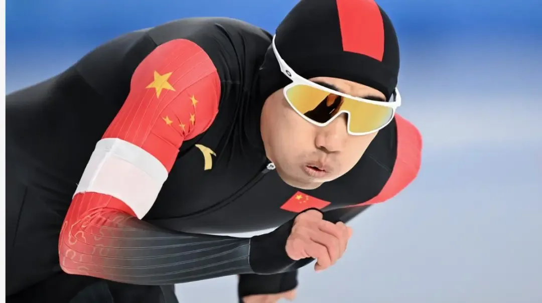 九游娱乐视频-包含轮滑速滑选手突破自我,赢得观众喝彩的词条