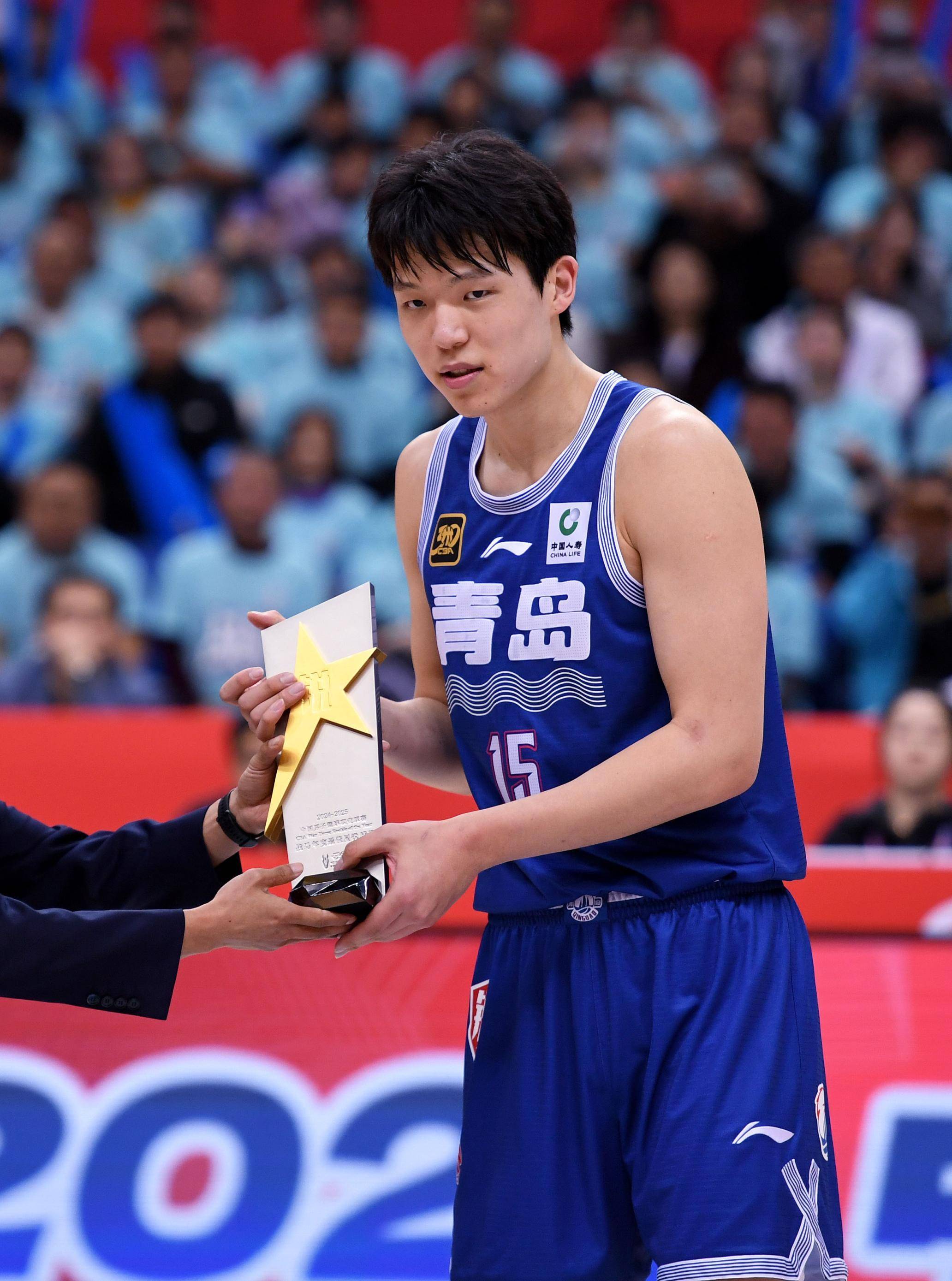 九游娱乐教练-CBA新赛季完成球员选秀,多位新秀加盟各队备战的简单介绍