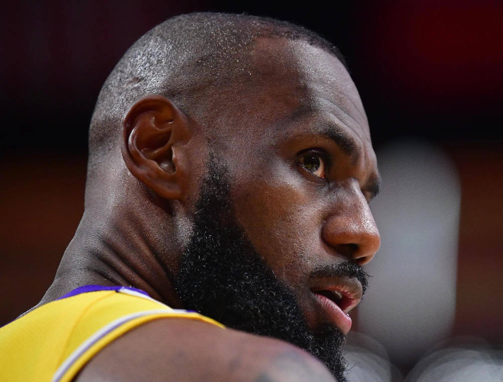 包含骑士遭遇连败,詹姆斯抱憾荒废三分球的词条 包含骑士遭遇连败,詹姆斯抱憾荒废三分球的词条