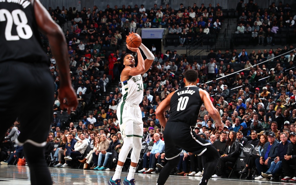 雄鹿险胜篮网,字母哥绝杀制胜的简单介绍 雄鹿险胜篮网,字母哥绝杀制胜的简单介绍