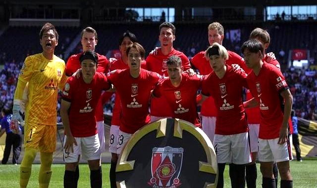 南美球队联手努力,赢取荣誉报国 南美球队联手努力,赢取荣誉报国