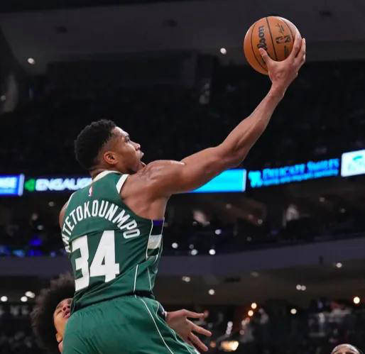 关于雄鹿主场大胜,保持东部龙头位置的信息 关于雄鹿主场大胜,保持东部龙头位置的信息